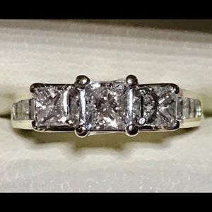 1.5 Ct Diamond Ring 14k White Gold